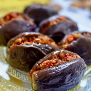 Makdoos مكدوس